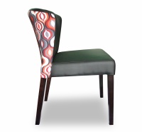 Krzesła tapicerowane do restauracji na drewnianych nogach