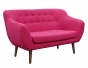 Elegancka sofa do hotelowego wnętrza z oparciem z guzikami