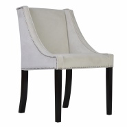Fotel tapicerowany tkaniną łatwo czyszczącą