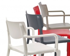 Fotel z tworzywa do ogródka gastronomicznego WOT - PE