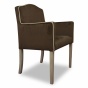 Fotele o klasycznym designie to elegankich wnętrz