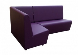 Fioletowa loża do klubu pod wymiar
