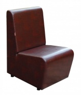 Bordowa sofa do restauracji