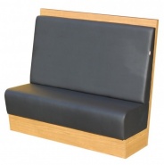 Sofa do baru z gładkim siedziskiem i oparciem