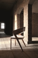 Fotel drewniany tapicerowany Fameg B-1404 COSY - R