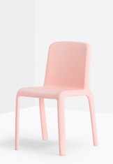 Krzesła dla dzieci  z polipropylenu z możliwością sztaplowania