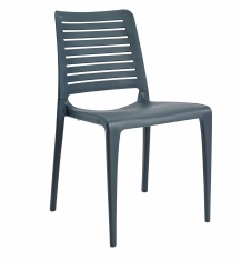 Krzesło z tworzywa z ozdobnym oparciem
